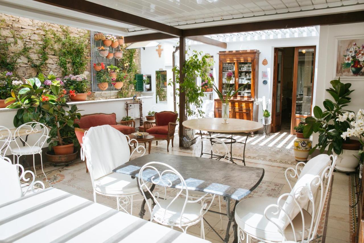 Domus Socolatae Residenza D'Epoca Charming B&B - Adults Only Follonica Eksteriør bilde