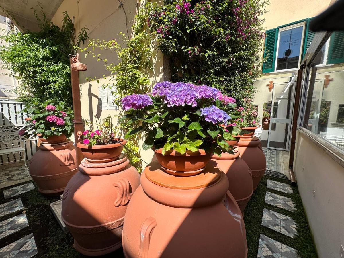 Domus Socolatae Residenza D'Epoca Charming B&B - Adults Only Follonica Eksteriør bilde