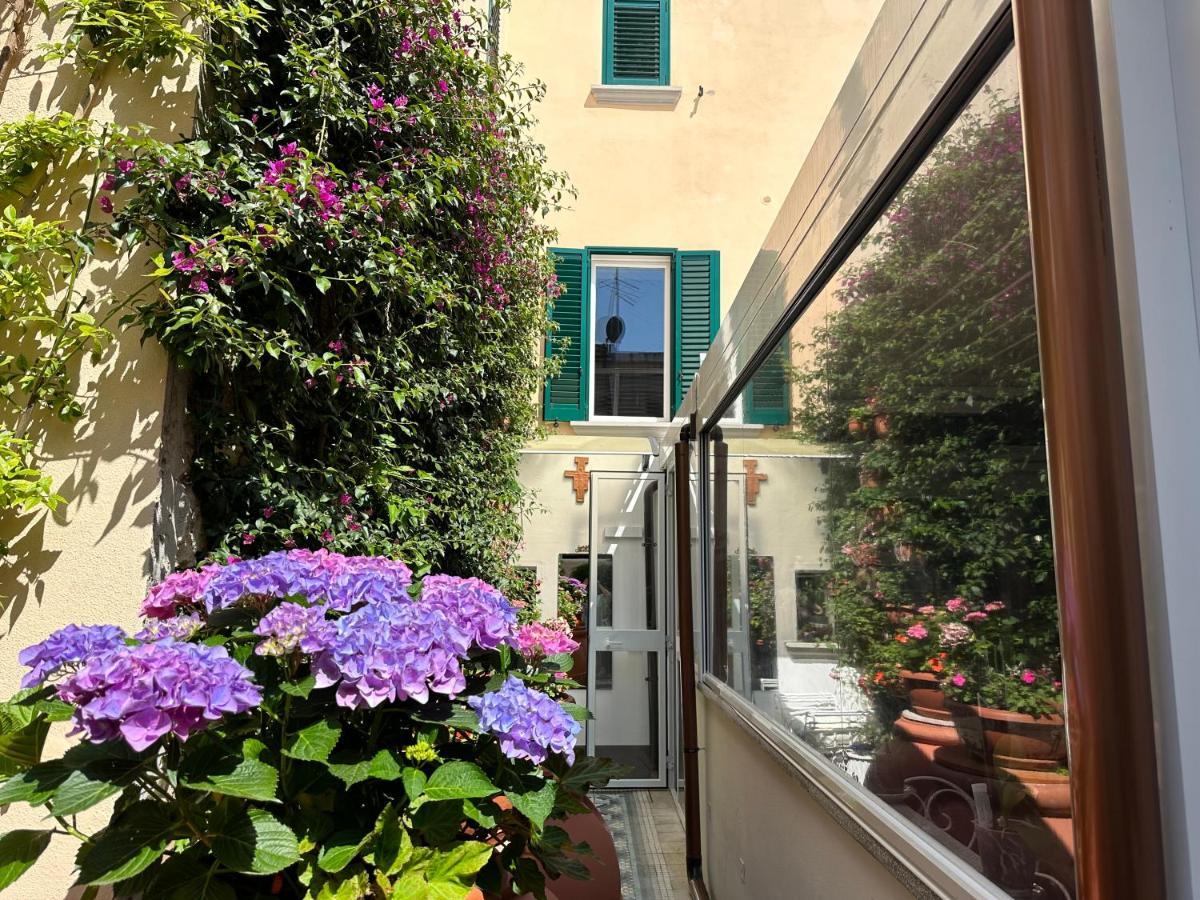Domus Socolatae Residenza D'Epoca Charming B&B - Adults Only Follonica Eksteriør bilde